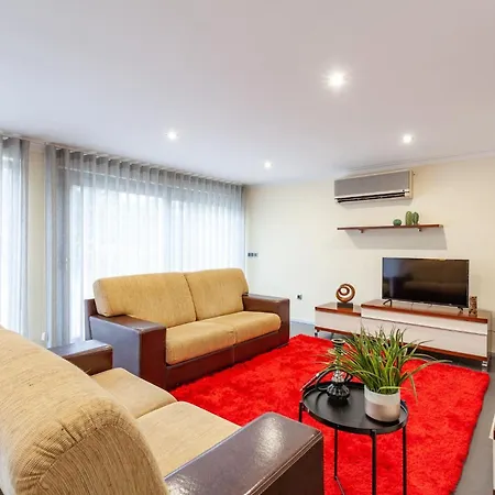 Casa Da Tomada - Minho's Guest بيت للعطل براغا